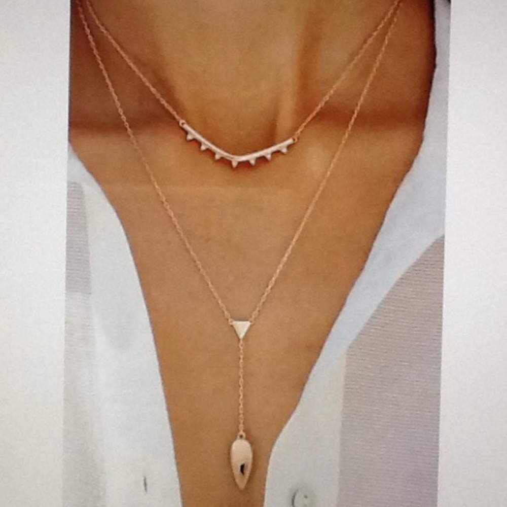 Stella & Dot Rose Gold layering necklace
